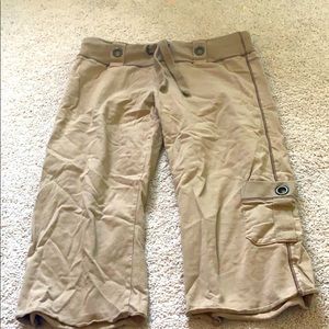 Brown tie capris